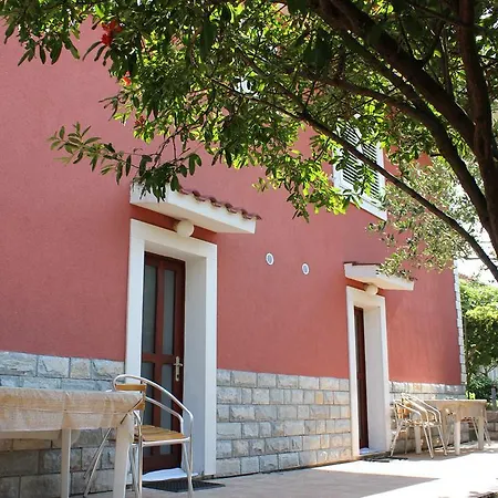 Toni Apartamento Trogir